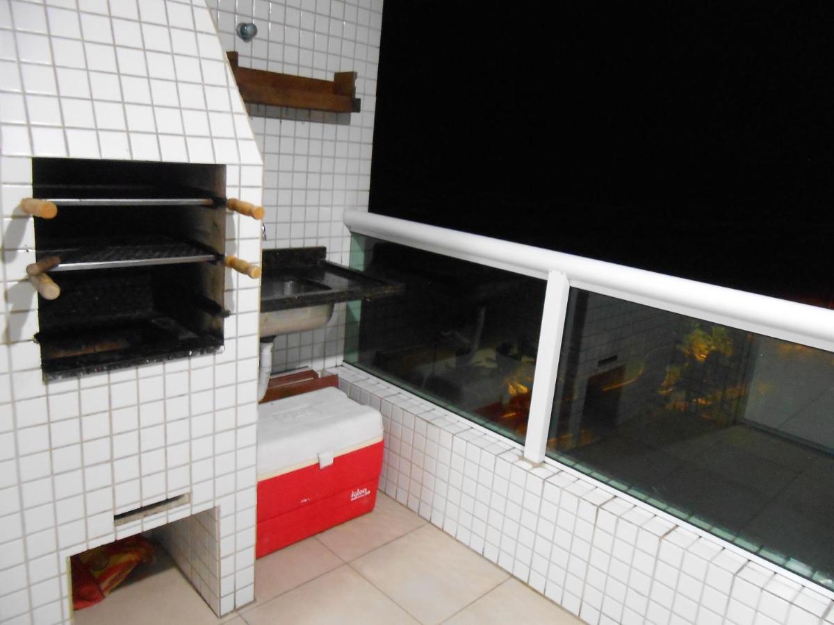 Apto Varanda Gourmet Frente Ao Mar Praia Grande (Santos) Exterior photo
